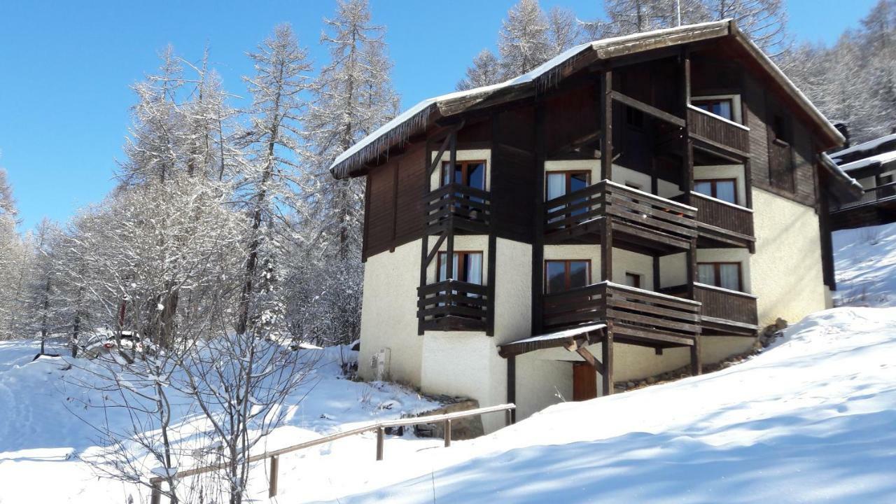 Chalet Les Arolles Les Orres Eksteriør billede
