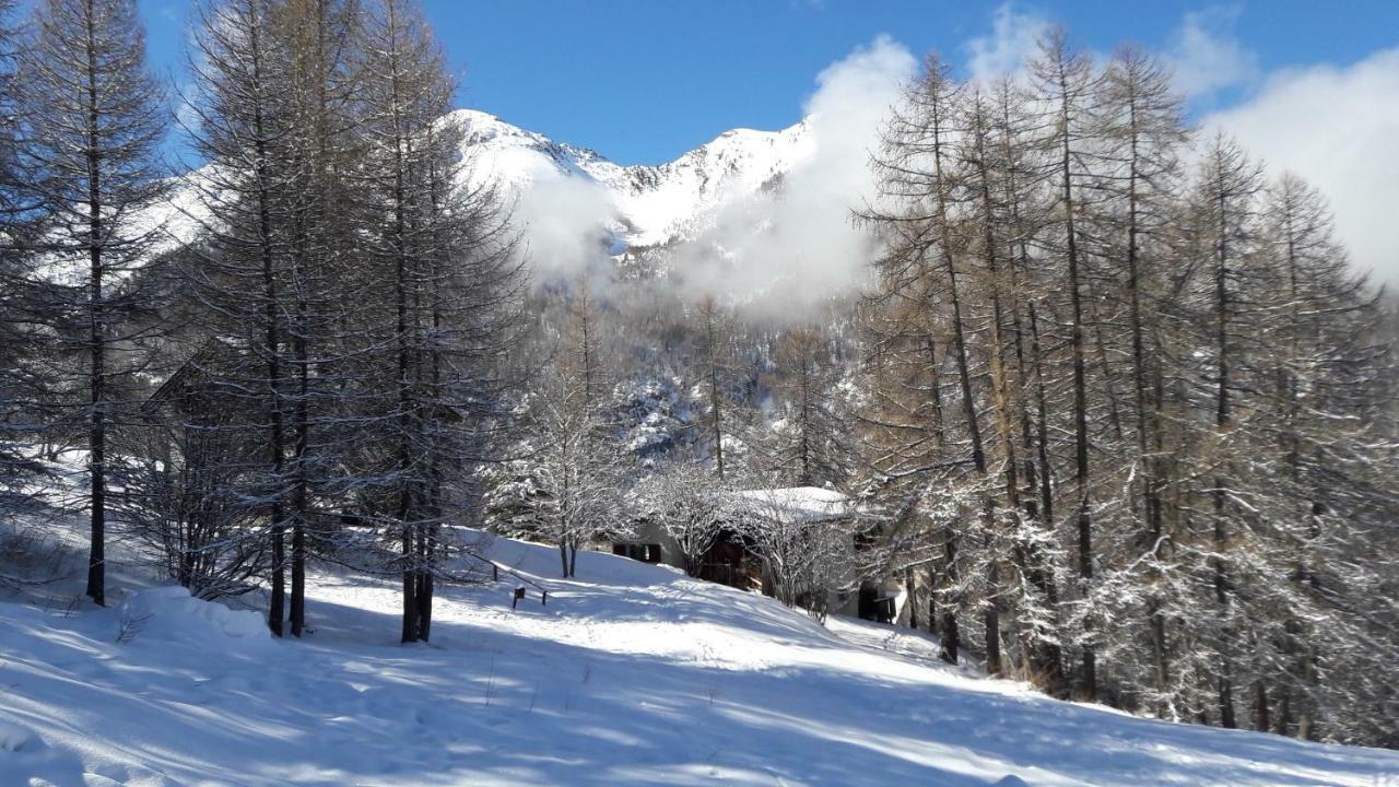 Chalet Les Arolles Les Orres Eksteriør billede